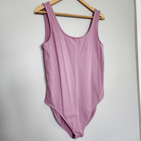 GAP one-piece bodysuit - Picture 3 of 5